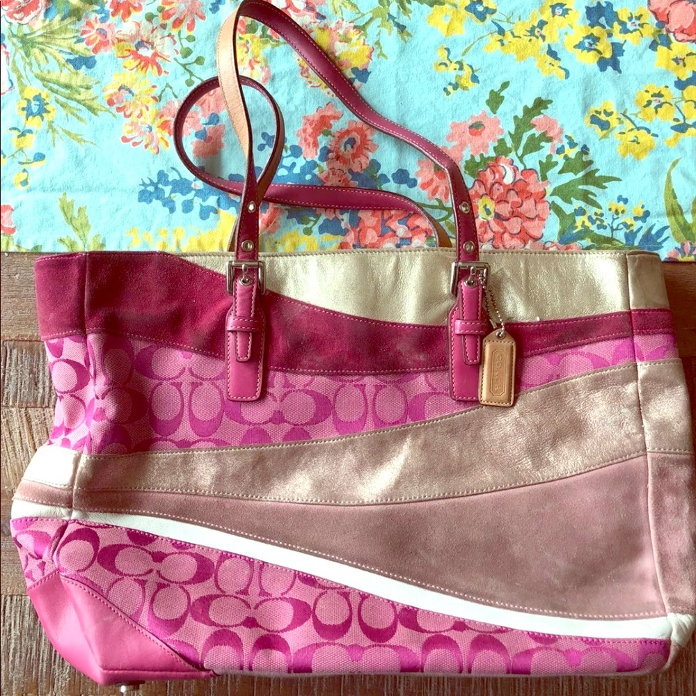 Limited edition wave suede pink Coach bag tote